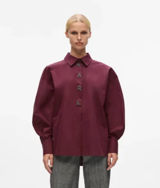Camisa com letras Karl