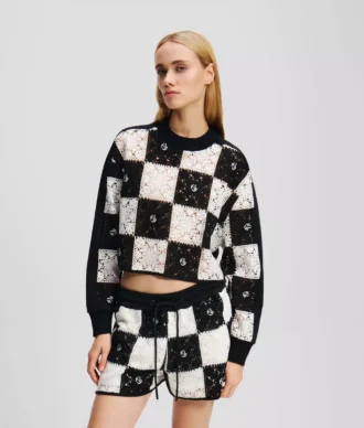 CAMISOLA CURTA EM CROCHÉ