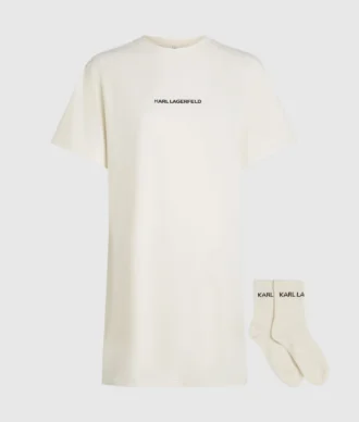 Conjunto de pijama com logótipo